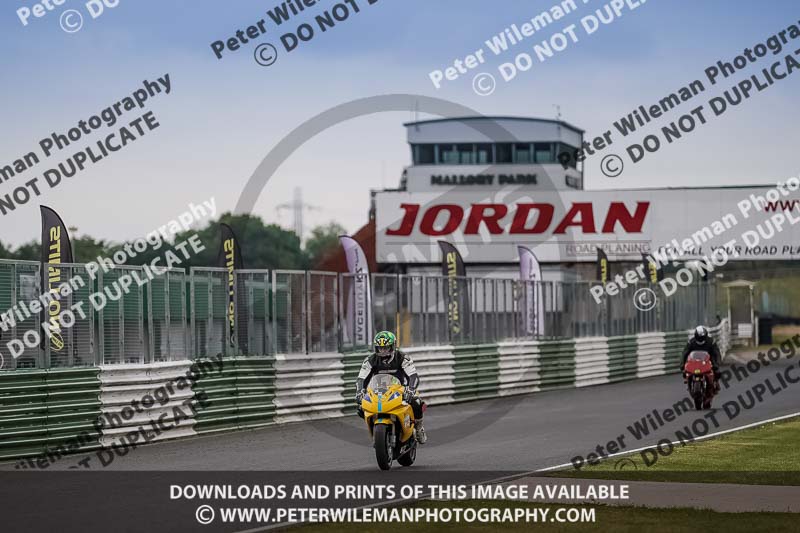 enduro digital images;event digital images;eventdigitalimages;mallory park;mallory park photographs;mallory park trackday;mallory park trackday photographs;no limits trackdays;peter wileman photography;racing digital images;trackday digital images;trackday photos